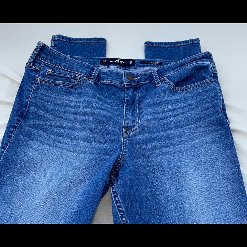 Hollister  super skinny high- rise size 10